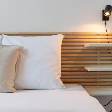 Centre - Beautiful With Garden ! Apartment *